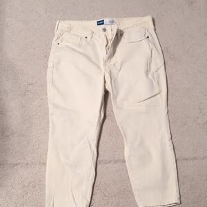 Old Navy Women’s Straight Leg Jeans in Cream